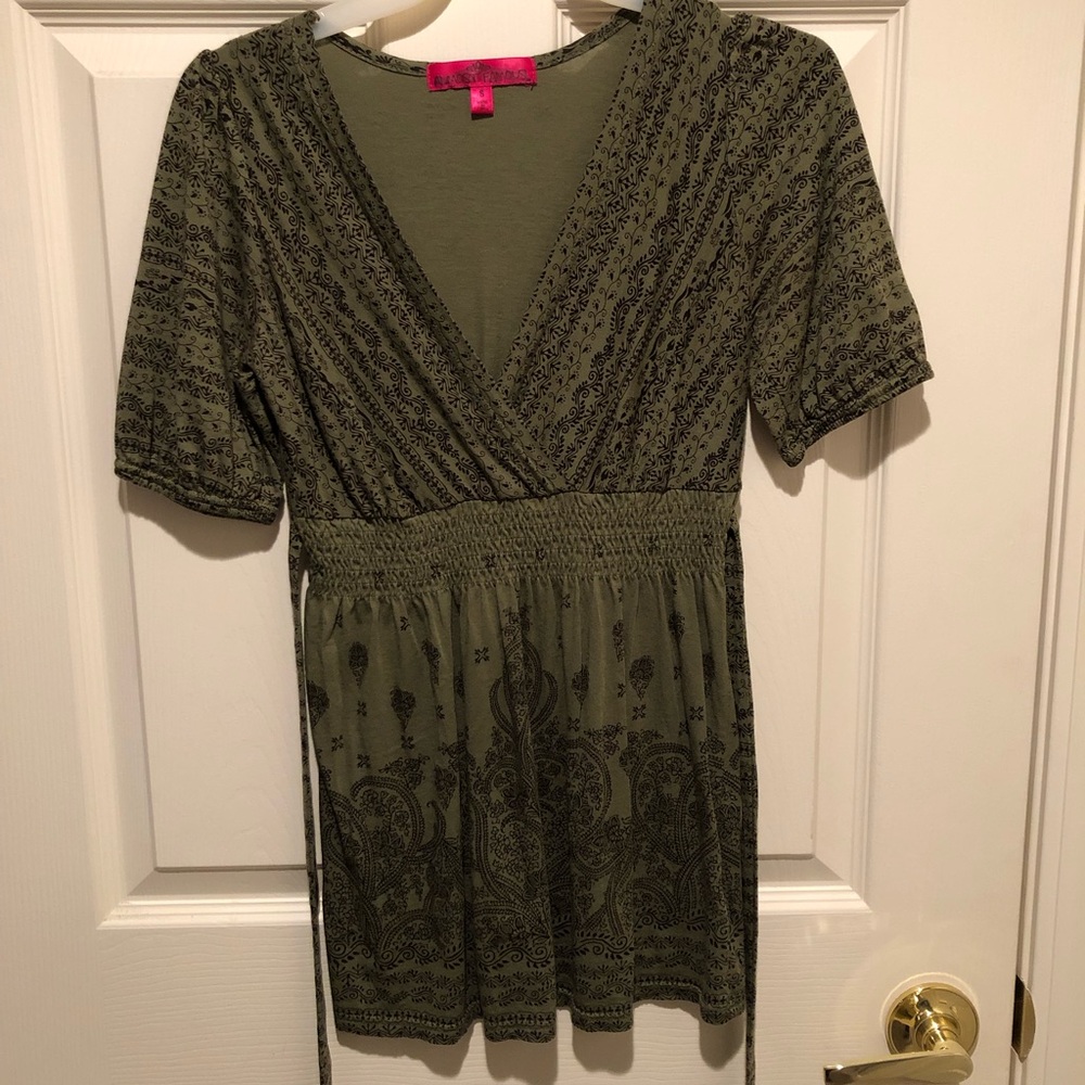 Green Patterned Short Sleeve Top